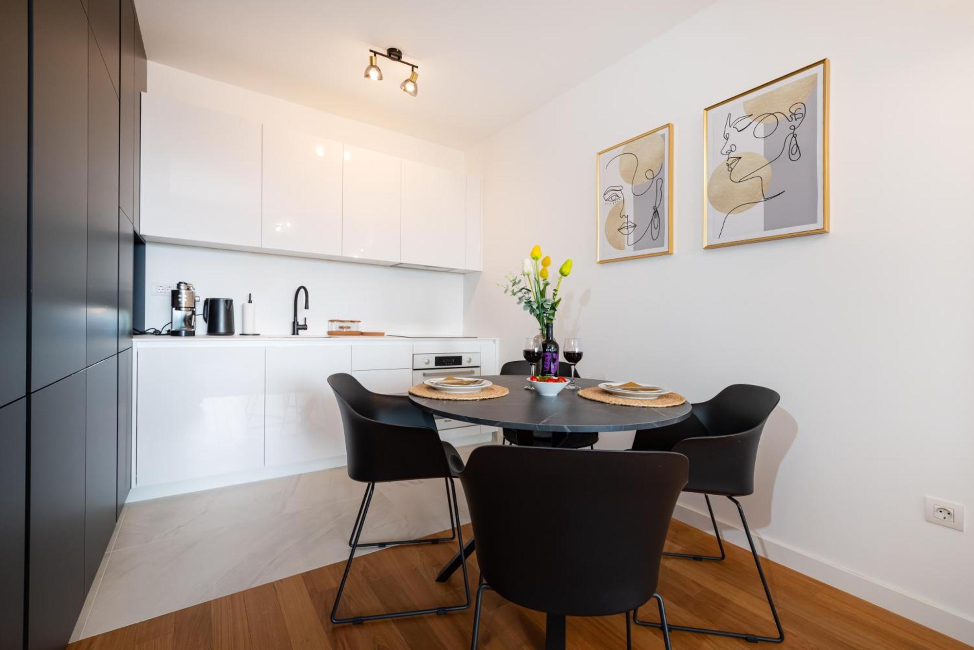 Apartament With Garage *